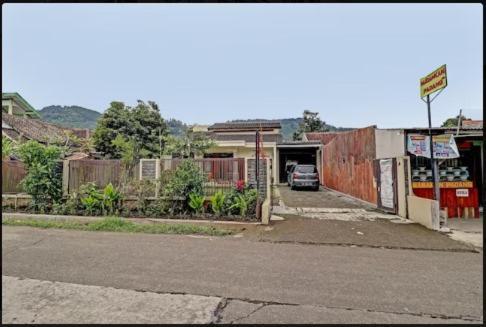 Adinda Homestay Lembang Kültér fotó