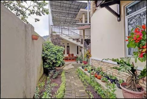 Adinda Homestay Lembang Kültér fotó